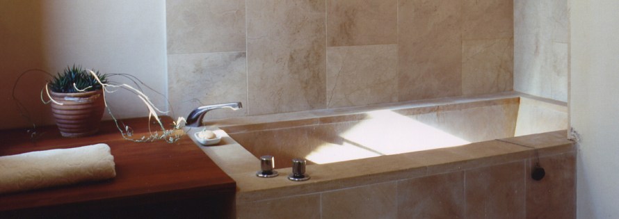 ensuite-1370x485